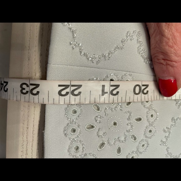 Albert Nipon Jacket & Matching sleeveless top Sz Sm. Clear Crystals on J… - Picture 12 of 15